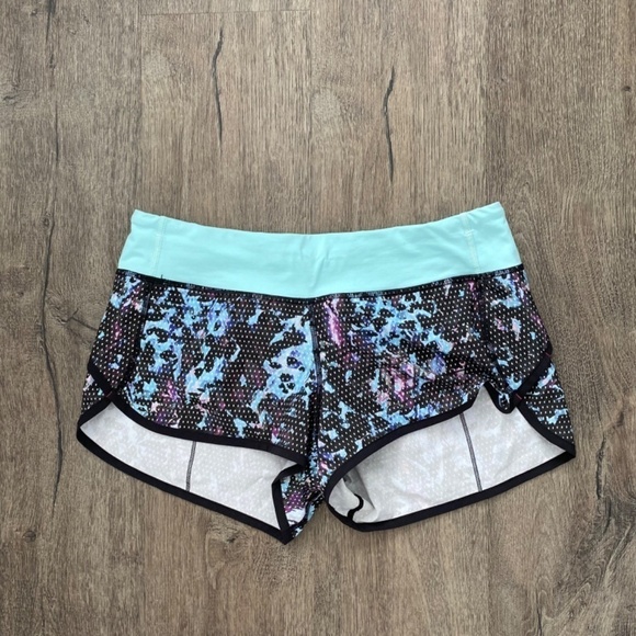 Lululemon Run: Speed Short *4-way stretch Size 6 Floral Sport Tranquil B… - Picture 10 of 11